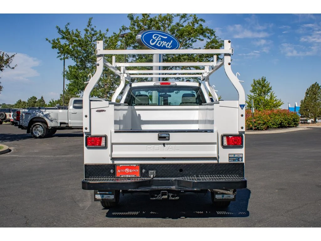 New 2026 OXFORD WHITE Ford XL image 7
