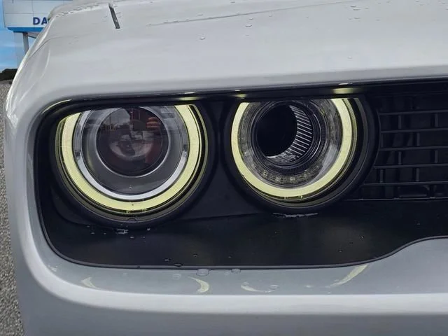 Used 2023 Silver Dodge SRT Hellcat Jailbreak image 3