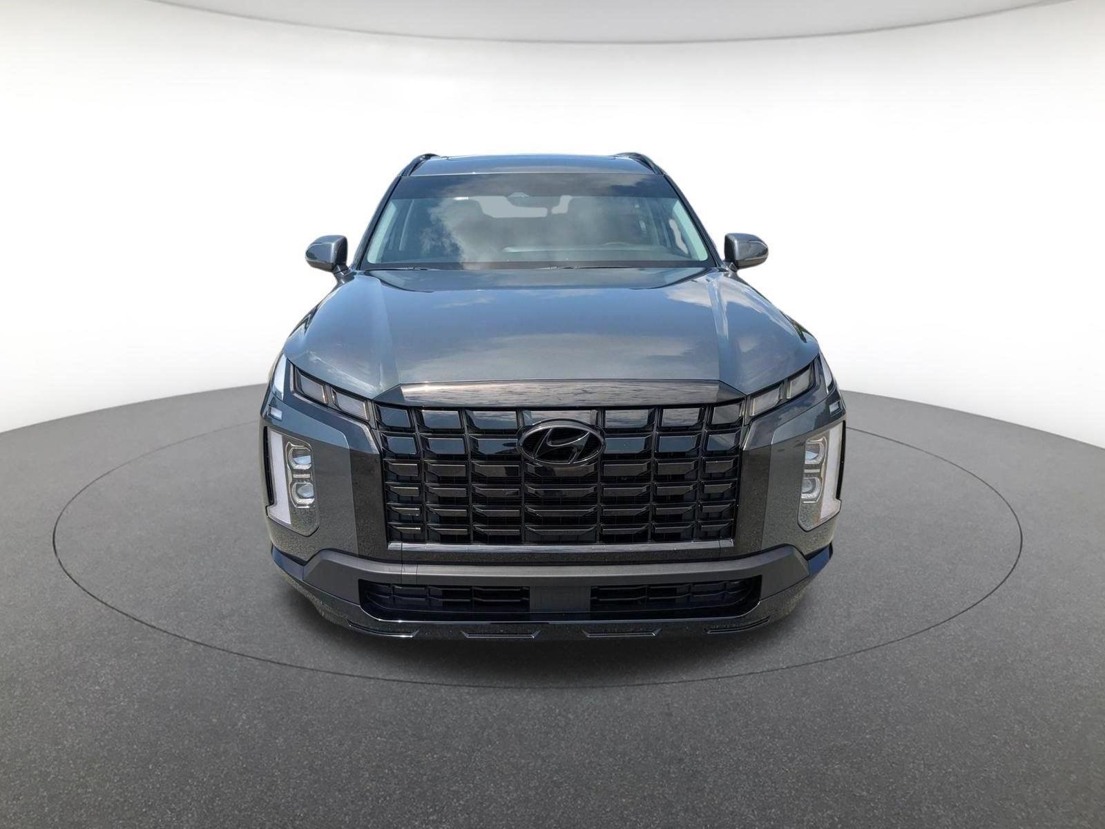 Certified Used 2023 Steel Graphite Hyundai XRT image 9