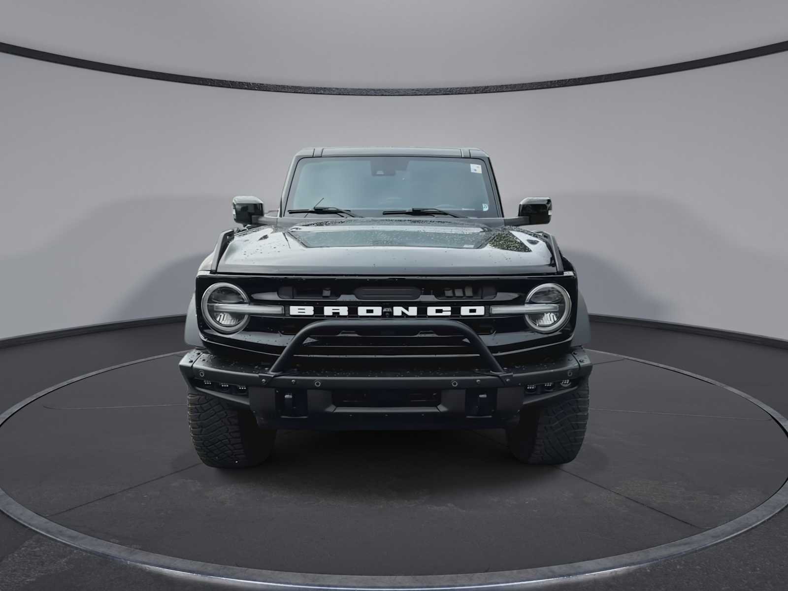 Used 2021 Shadow Black Ford Outer Banks image 3