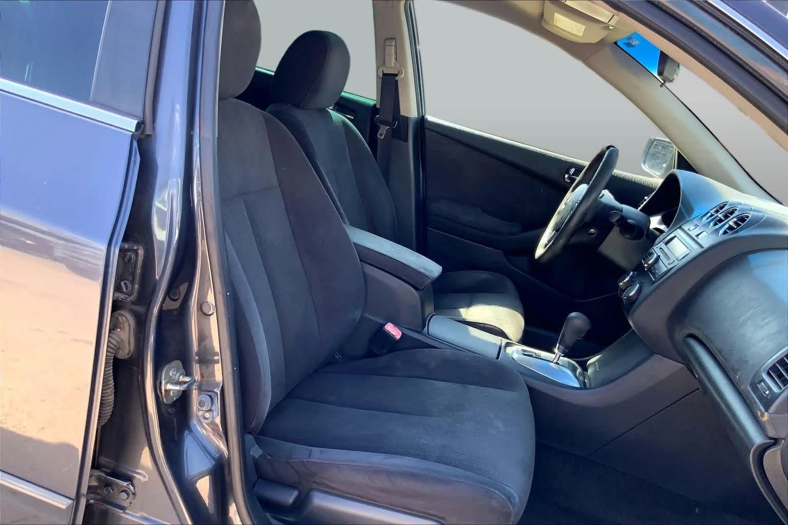 Used 2012 Dark Slate Nissan 2.5 S image 8