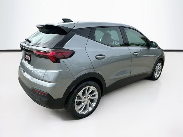 New 2027 Sterling Grey Metallic Chevrolet LT image 6