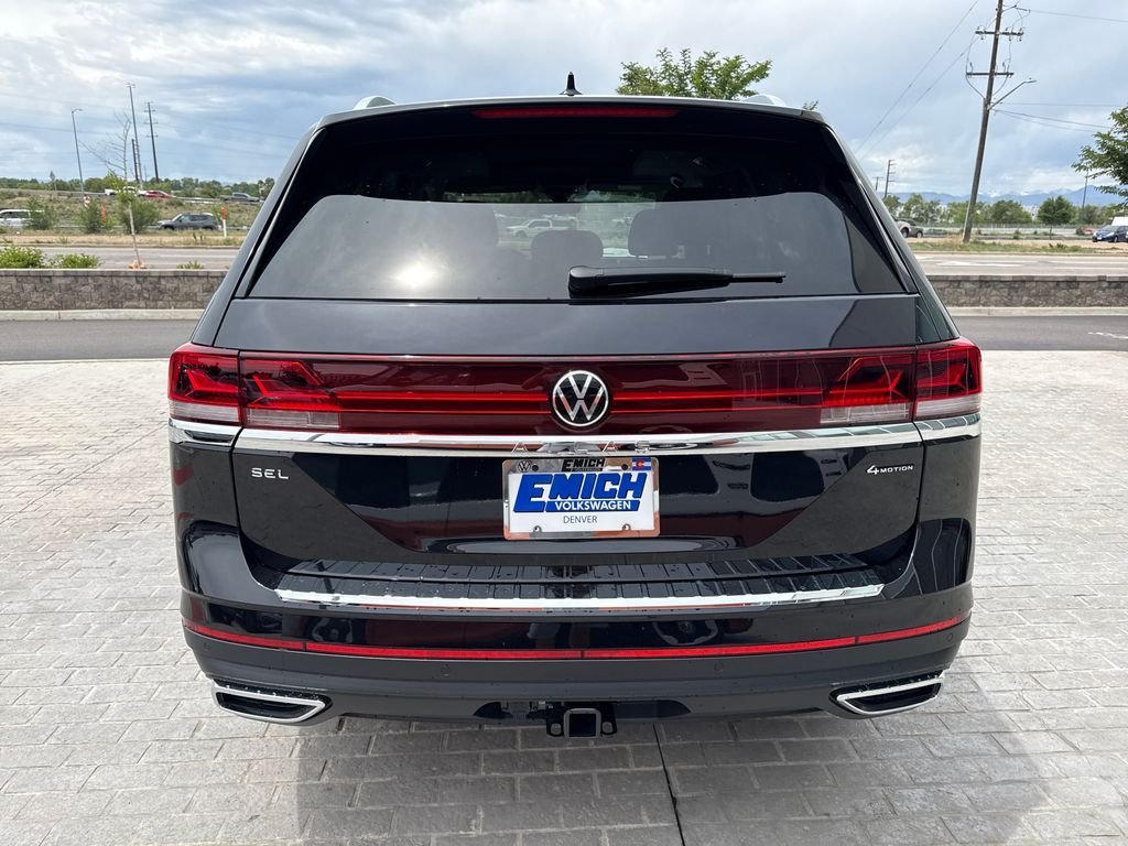 New 2026 Deep Black Pearl Volkswagen 2.0T SEL image 4