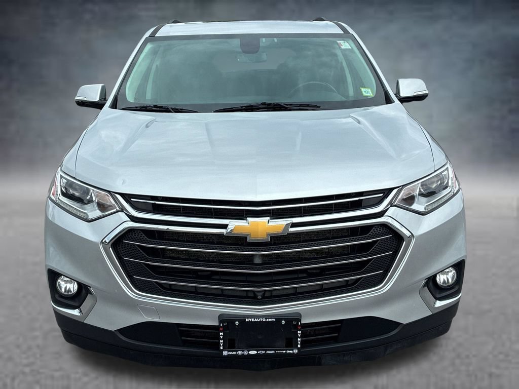 Used 2020 SILVER ICE METALLIC Chevrolet LT Leather image 9