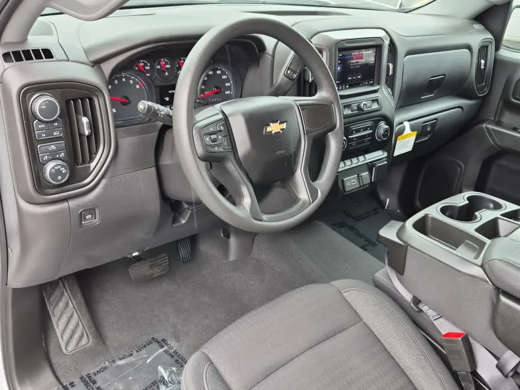 Used 2023 Summit White Chevrolet Custom image 11