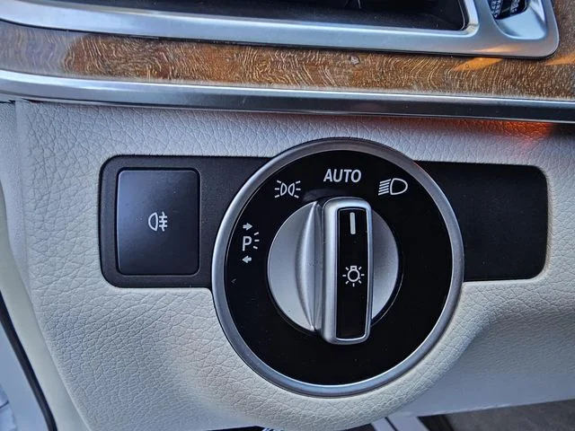 Used 2014 Silver Mercedes-Benz E 350 image 27
