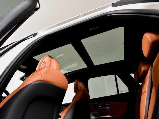 New 2027 Polar White Mercedes-Benz GLC 300 image 37