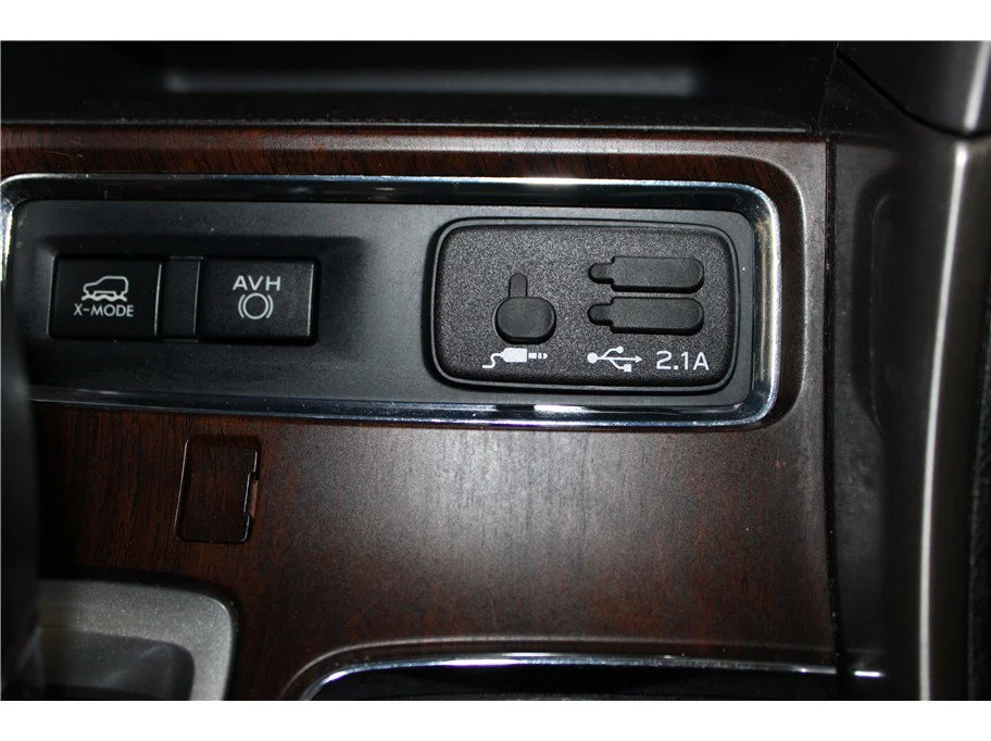 Used 2022 Brilliant Bronze Metallic Subaru Touring image 36