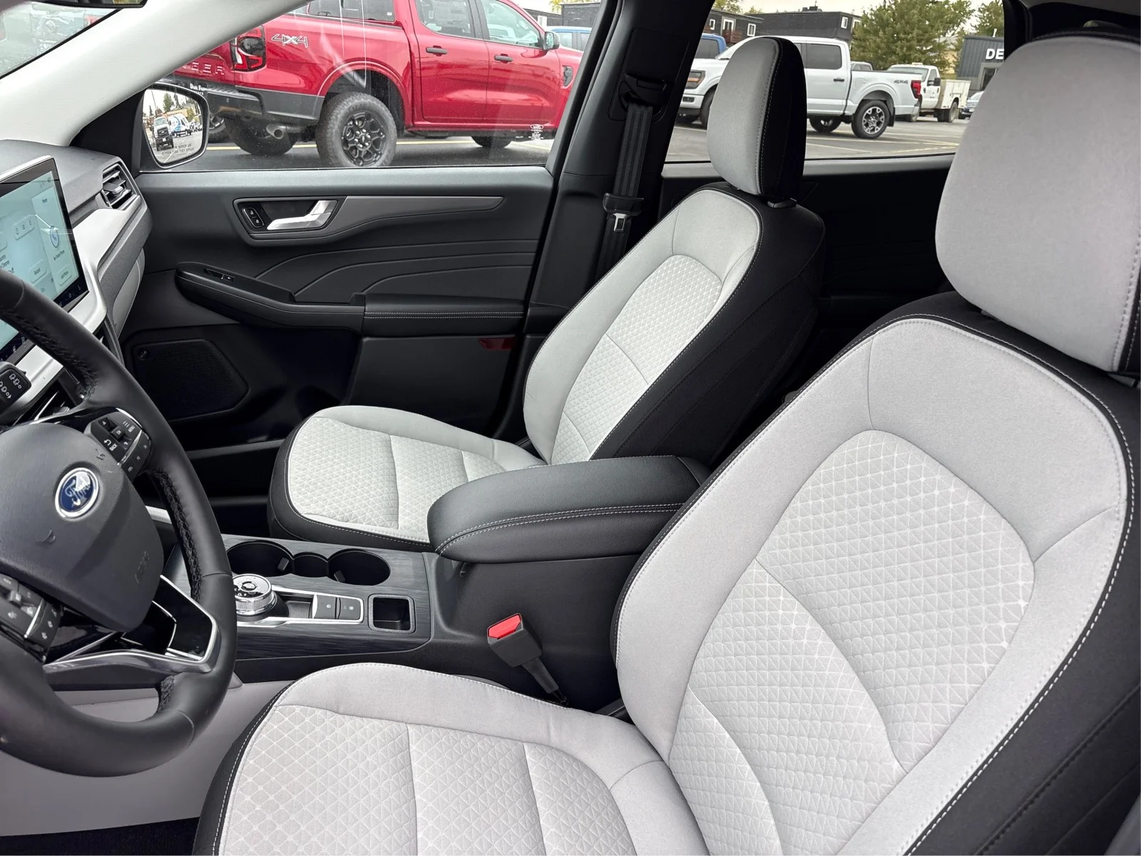 New 2026 CARBONIZED GRAY METALLIC Ford Active image 9