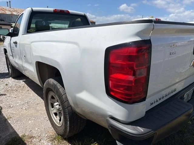 Used 2015 SUMMIT WHITE Chevrolet Work Truck image 11