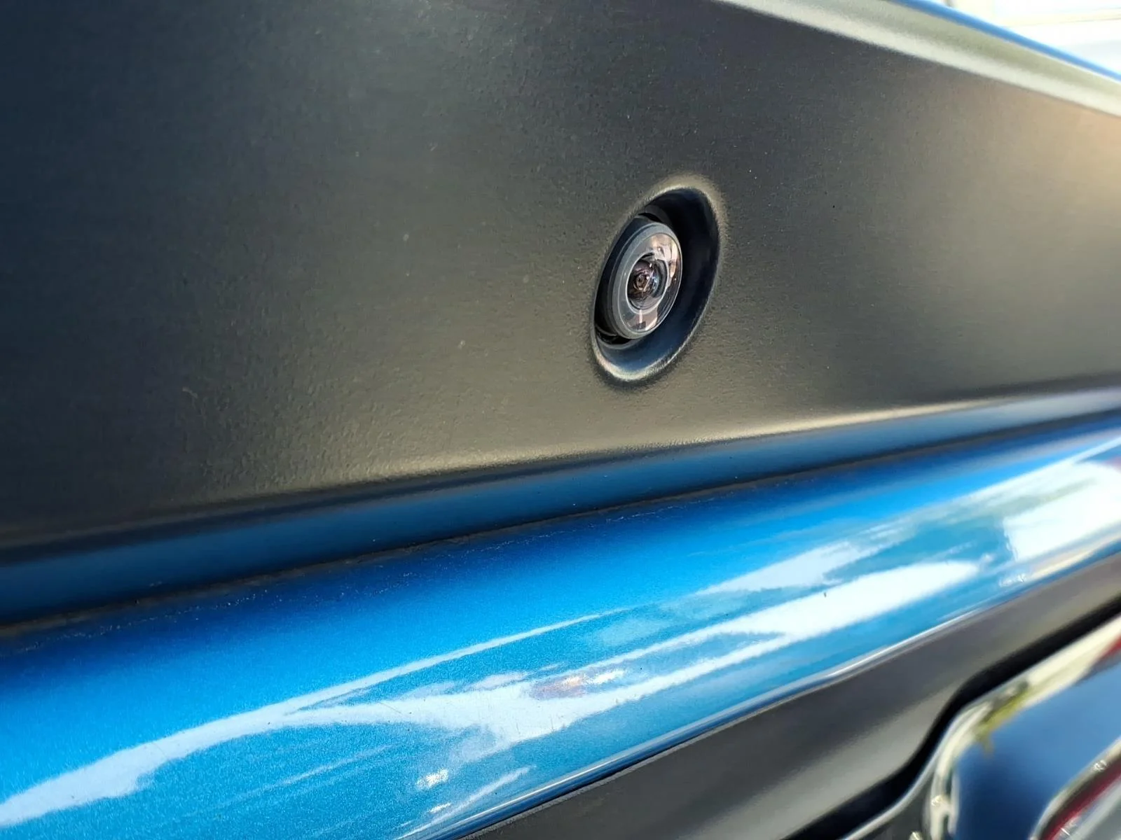 Used 2015 B5 Blue Pearl Coat Dodge R/T Plus Shaker image 17