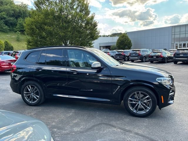Used 2019 Black Sapphire Metallic BMW M40i image 6