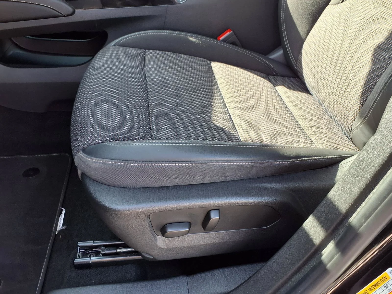 Used 2023 Ebony Twilight Metallic Buick Preferred image 26