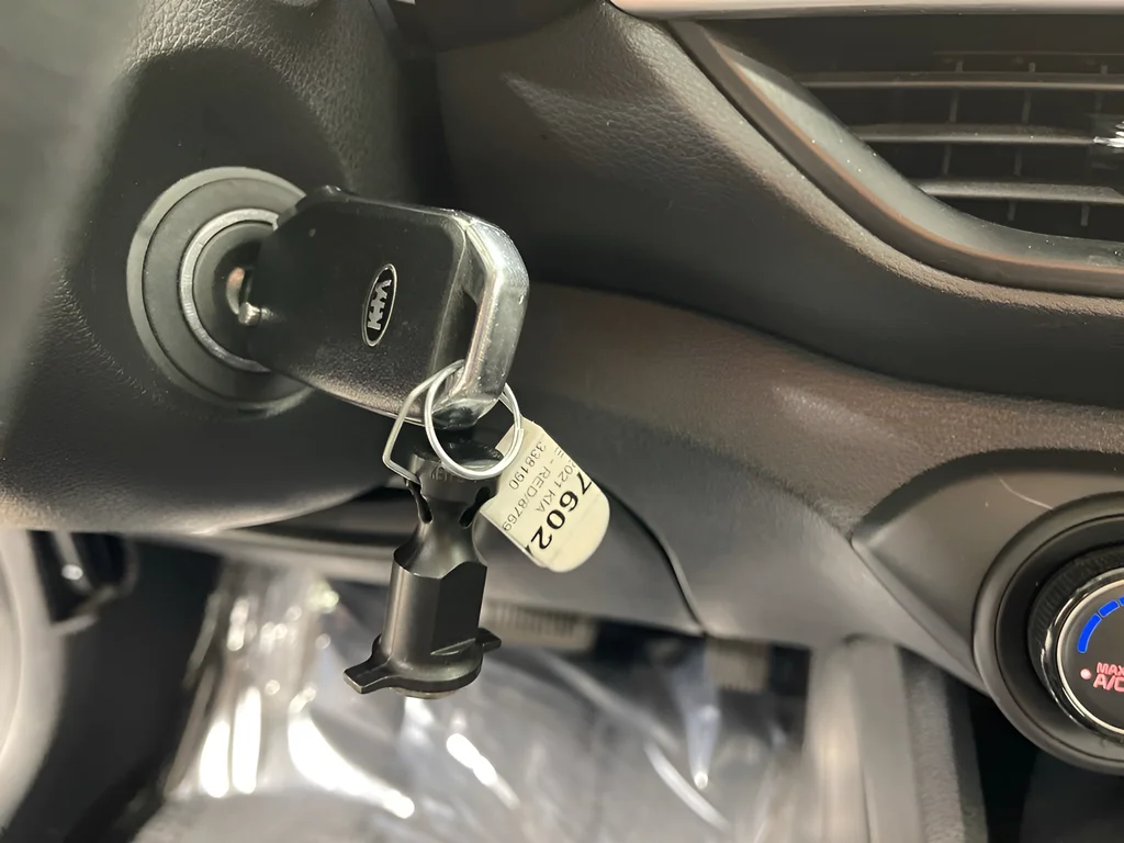 Used 2021 Currant Red Kia LXS image 16