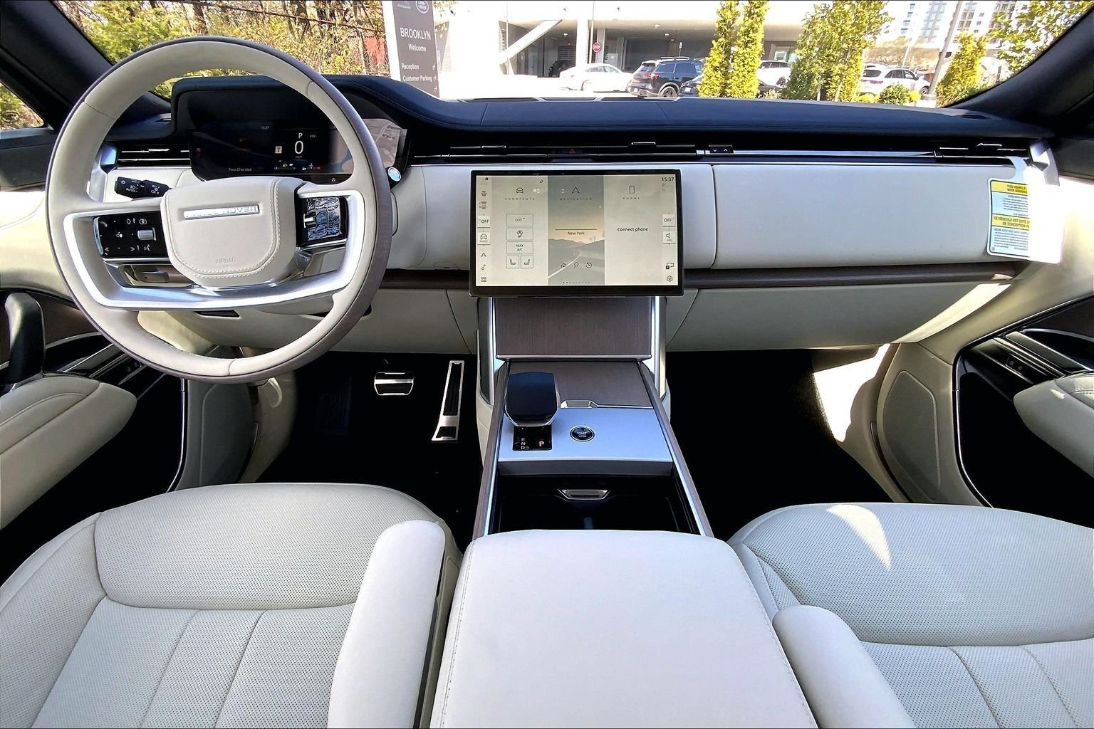 New 2026 Eiger Grey Land Rover SE 7 Seats image 5