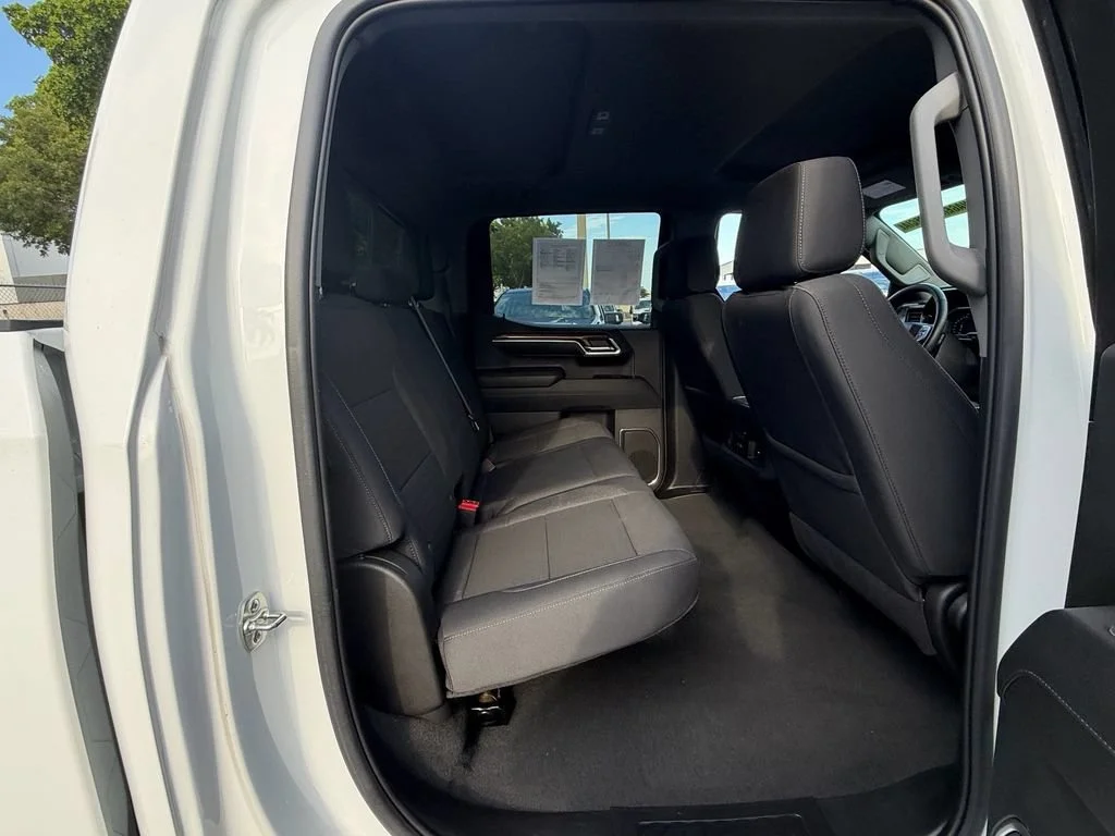 2025 Chevrolet Silverado 1500 LT - Photo 13