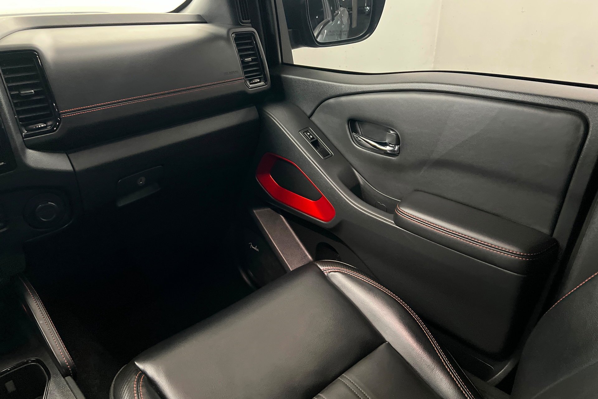 2024 Nissan Frontier PRO-4X - Photo 11