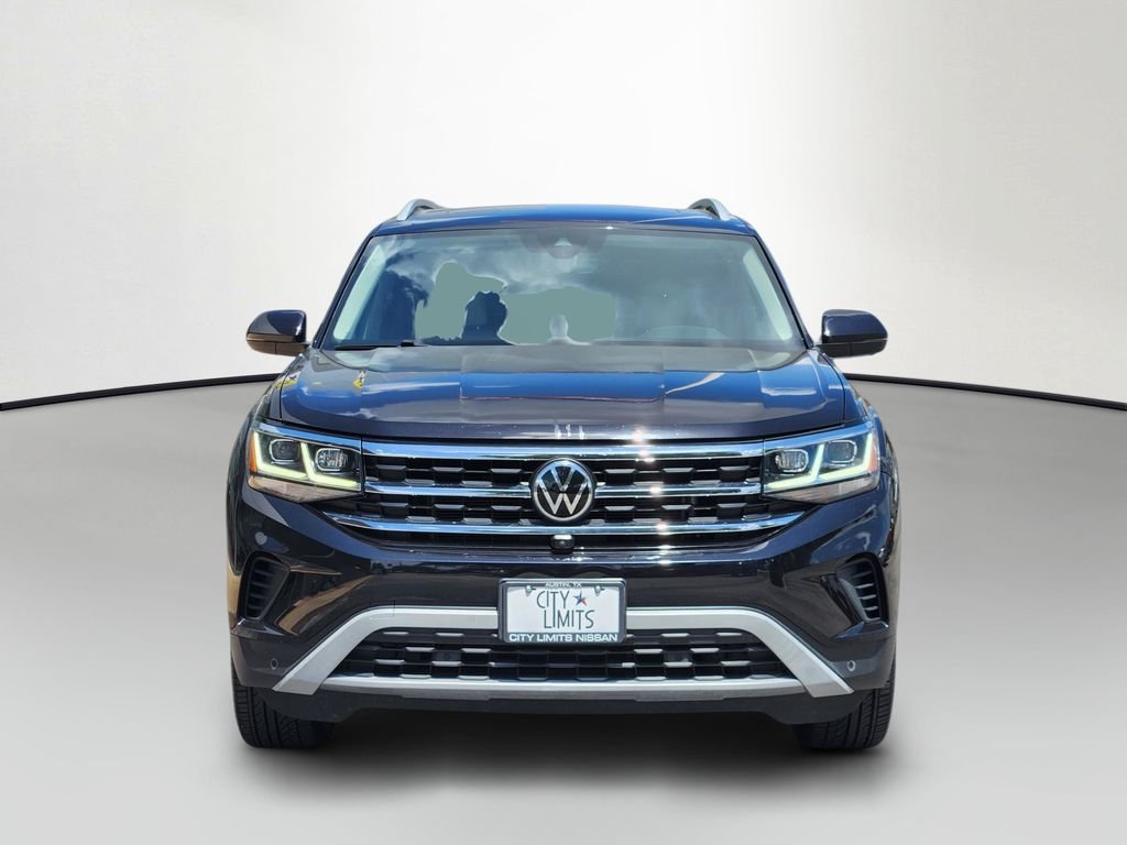 Used 2021 Black Volkswagen SEL Premium image 2
