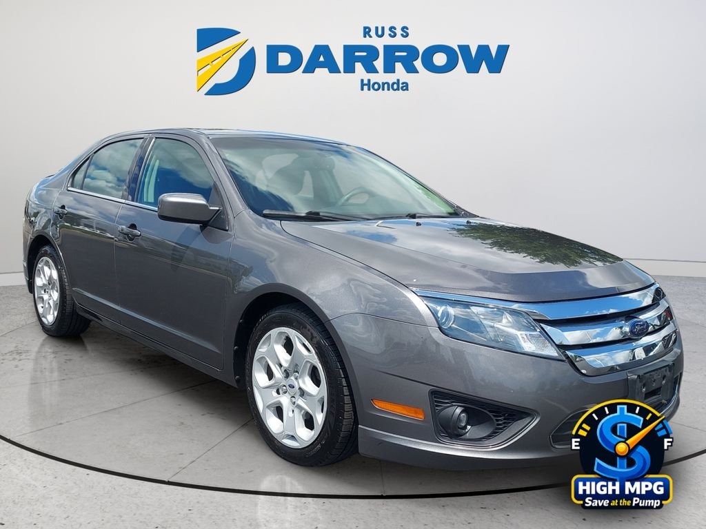 Used 2010 Gray Ford SE image 7