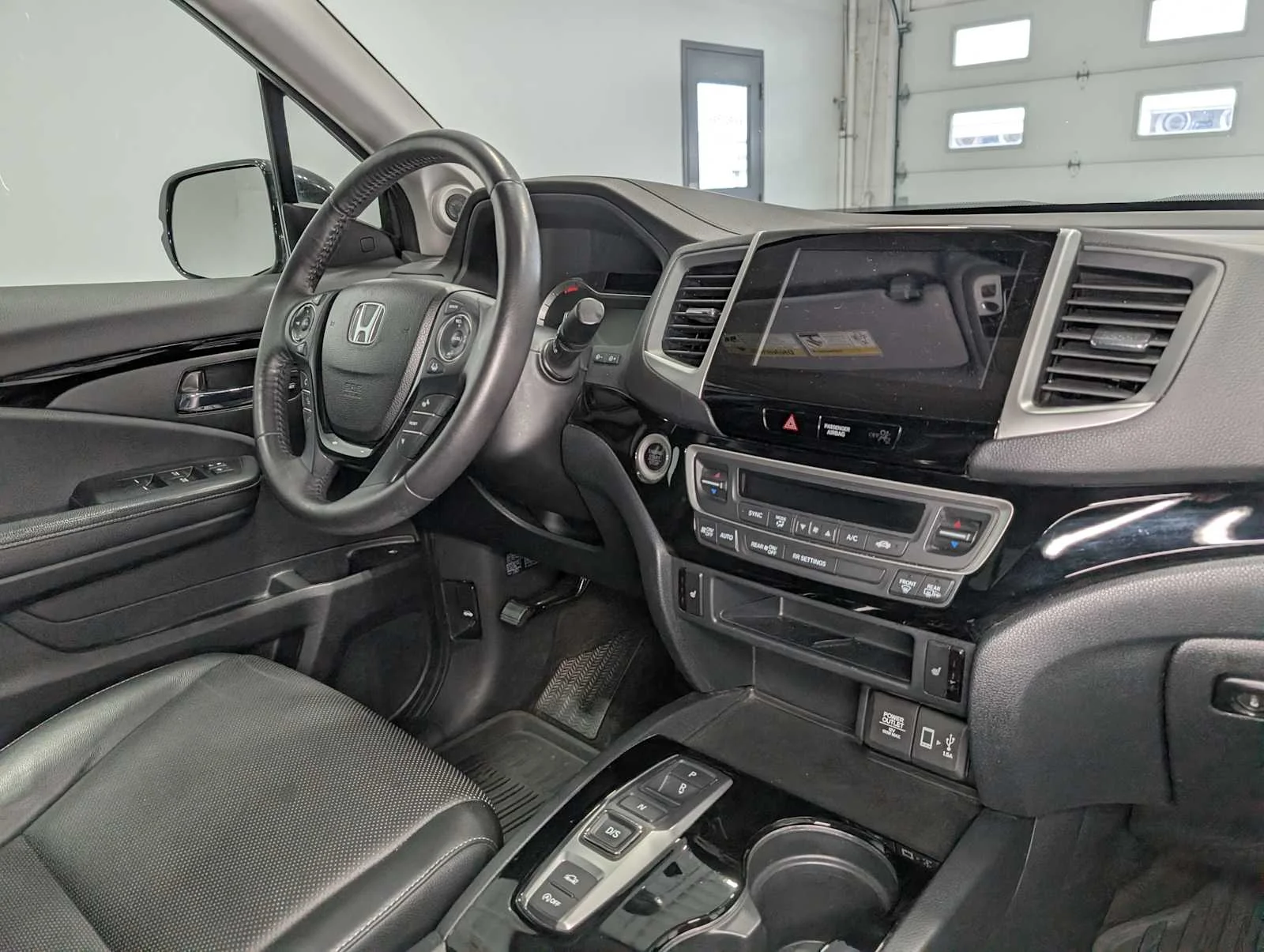 Used 2020 Modern Steel Metallic Honda RTL-E image 44