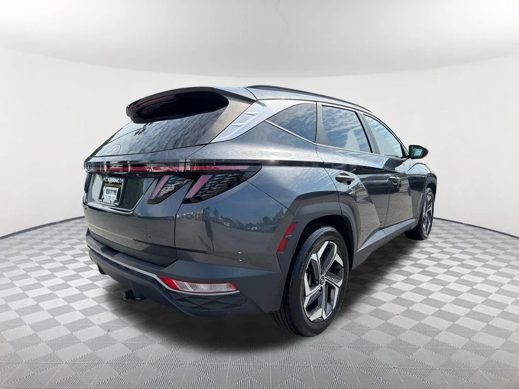 Used 2022 Gray Hyundai SEL image 5