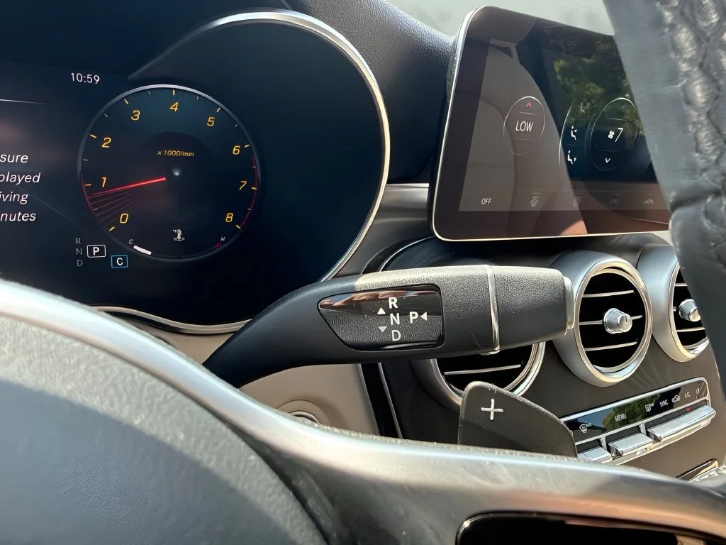 Used 2022  Mercedes-Benz GLC 300 image 19