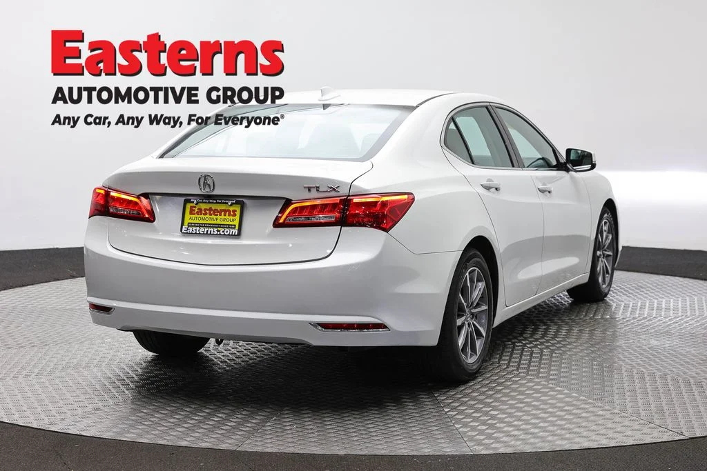 Used 2020 White Acura 2.4L image 5