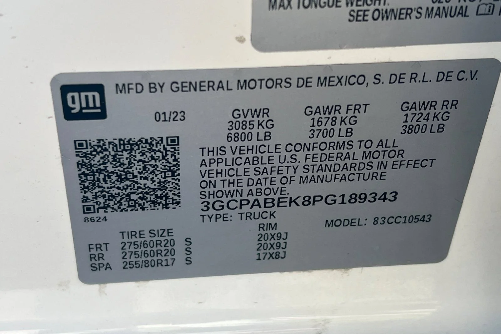 Used 2023 Summit White Chevrolet Custom image 28