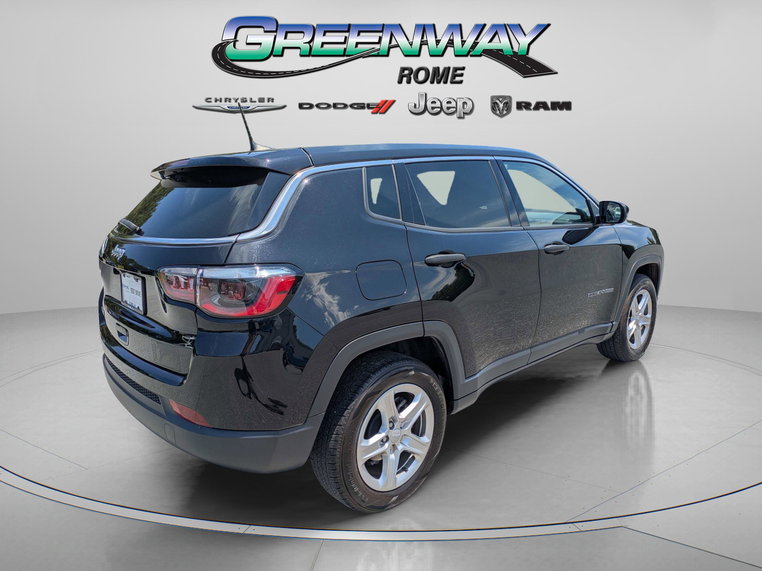 Used 2023 Diamond Black Crystal Pearlcoat Jeep Sport image 7