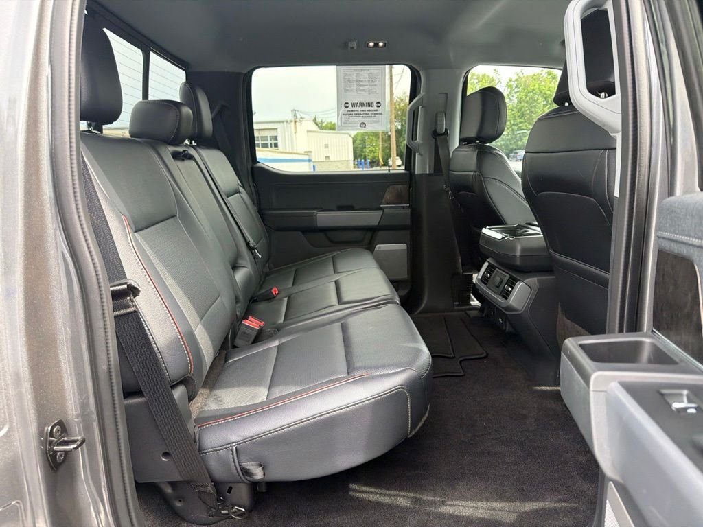Used 2023 Gray Metallic Ford Lariat image 21