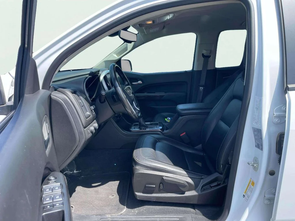 Used 2022 Summit White GMC Elevation image 25