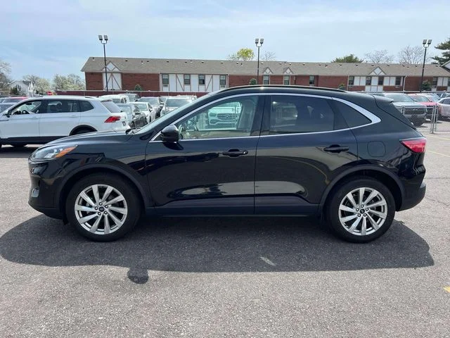 Used 2022 Black Ford Titanium image 9