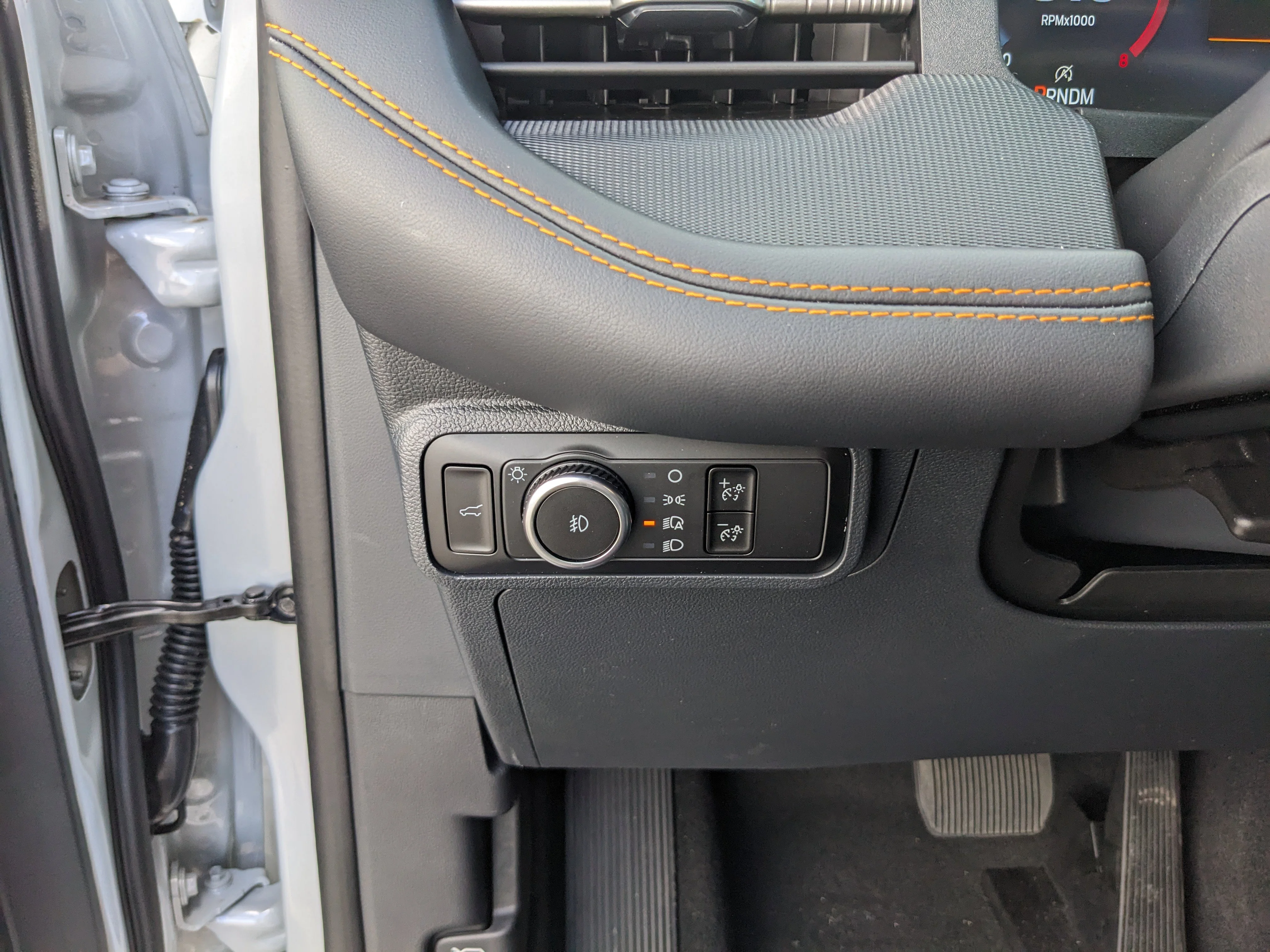 New 2026 Space White Metallic Ford Tremor® image 26