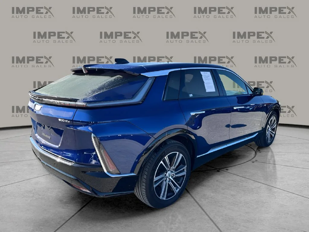 Used 2024 Blue Cadillac Luxury image 5