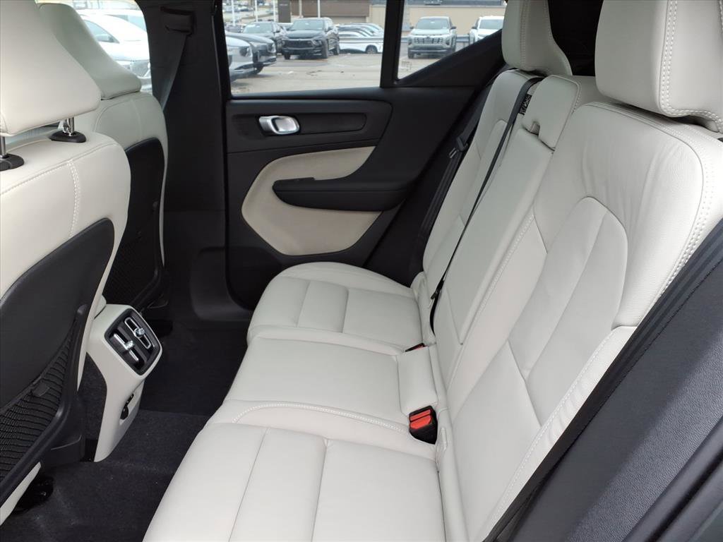 New 2026 Forest Lake Volvo Ultra image 7