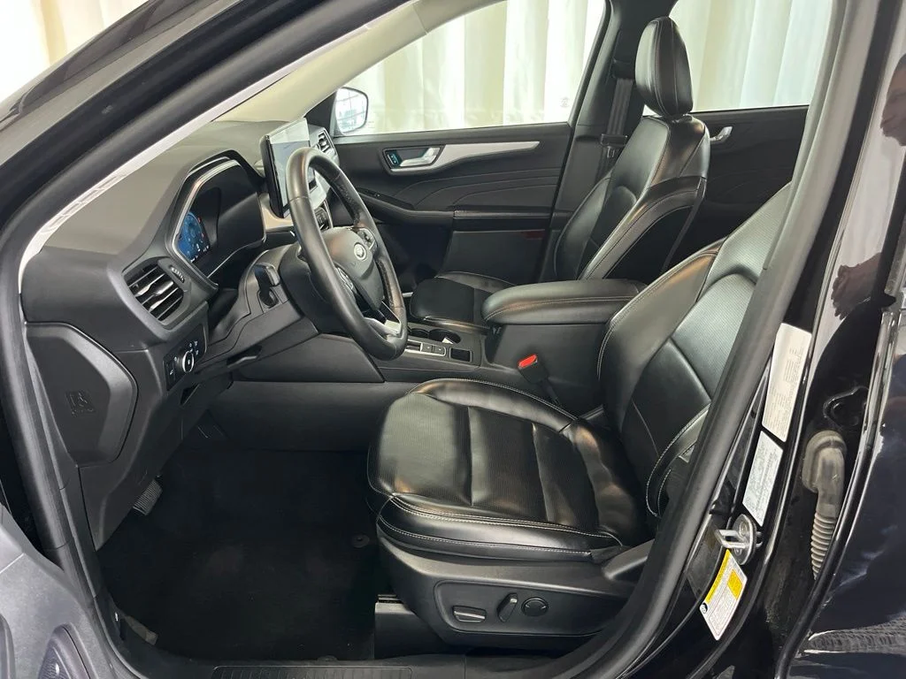 Used 2024 Black Ford Platinum image 3