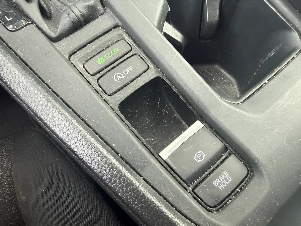 2023 Honda Accord LX - Photo 36