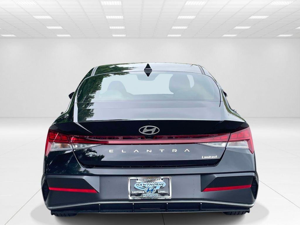 New 2026 Black Hyundai Limited image 5