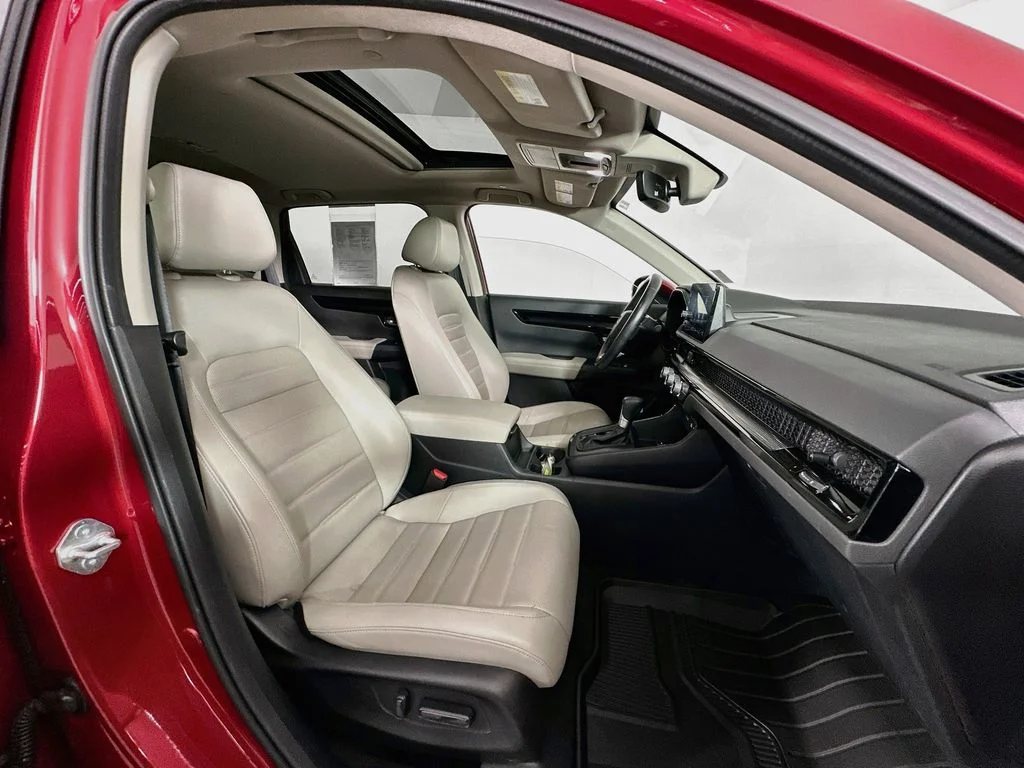 Used 2024 Red Honda EX-L image 29
