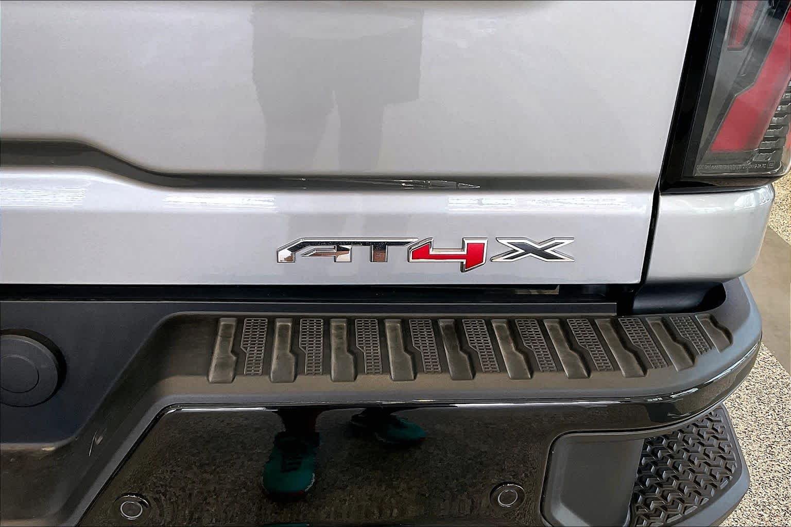 Used 2025 Sterling Metallic GMC AT4X image 10