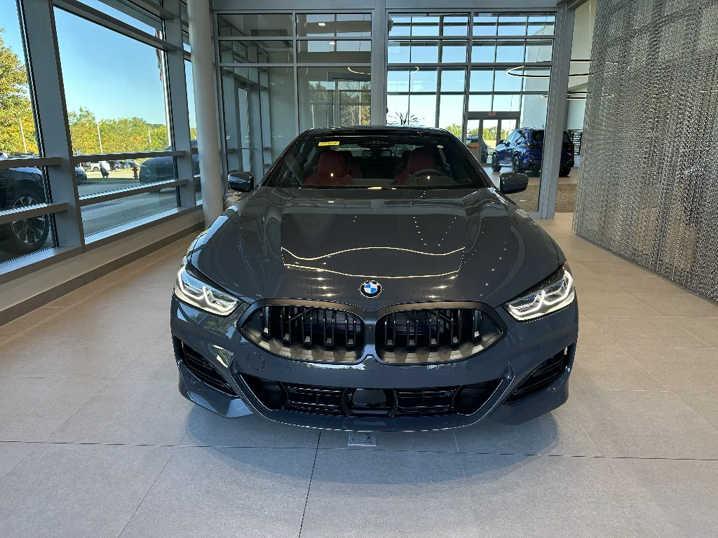 New 2026 Dravit Grey Metallic BMW i xDrive image 2