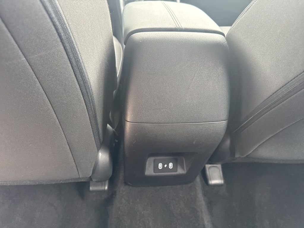 Used 2026 Silver Hyundai SE image 29
