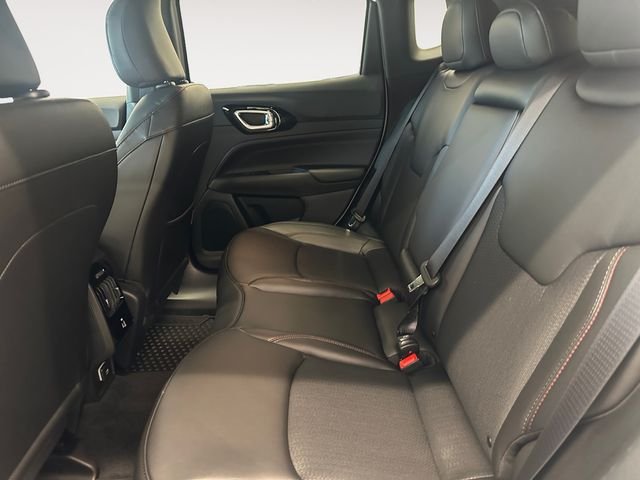 New 2026 Bright White Clear-Coat Exterior Paint Jeep Trailhawk image 13