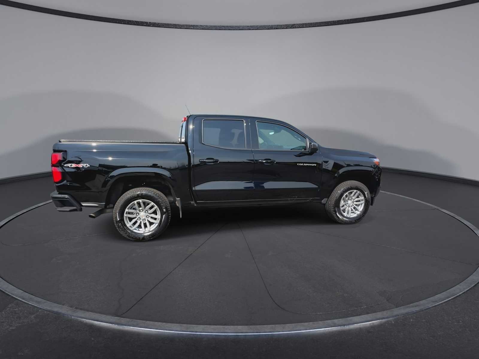Used 2026 Black Chevrolet 4WD LT image 8