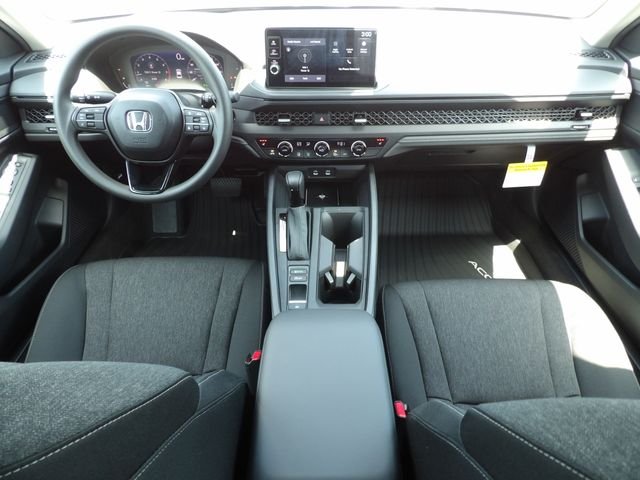 New 2026 Urban Gray Pearl Honda SE image 17