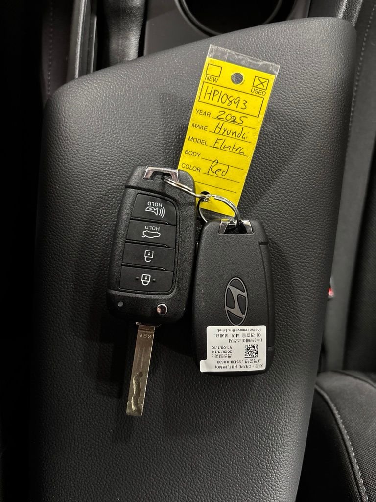 Used 2025 Red Hyundai SE image 30