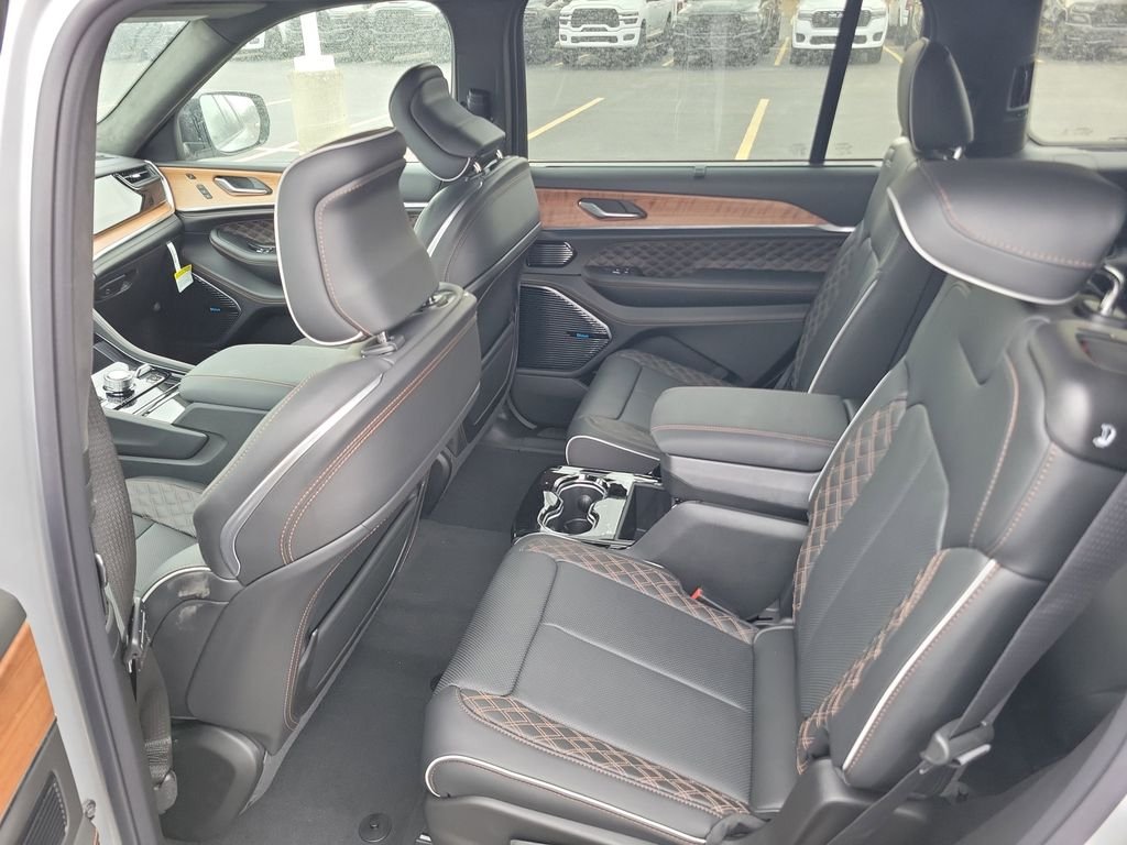 New 2026 Silver Zynith Exterior Paint Jeep Summit image 24