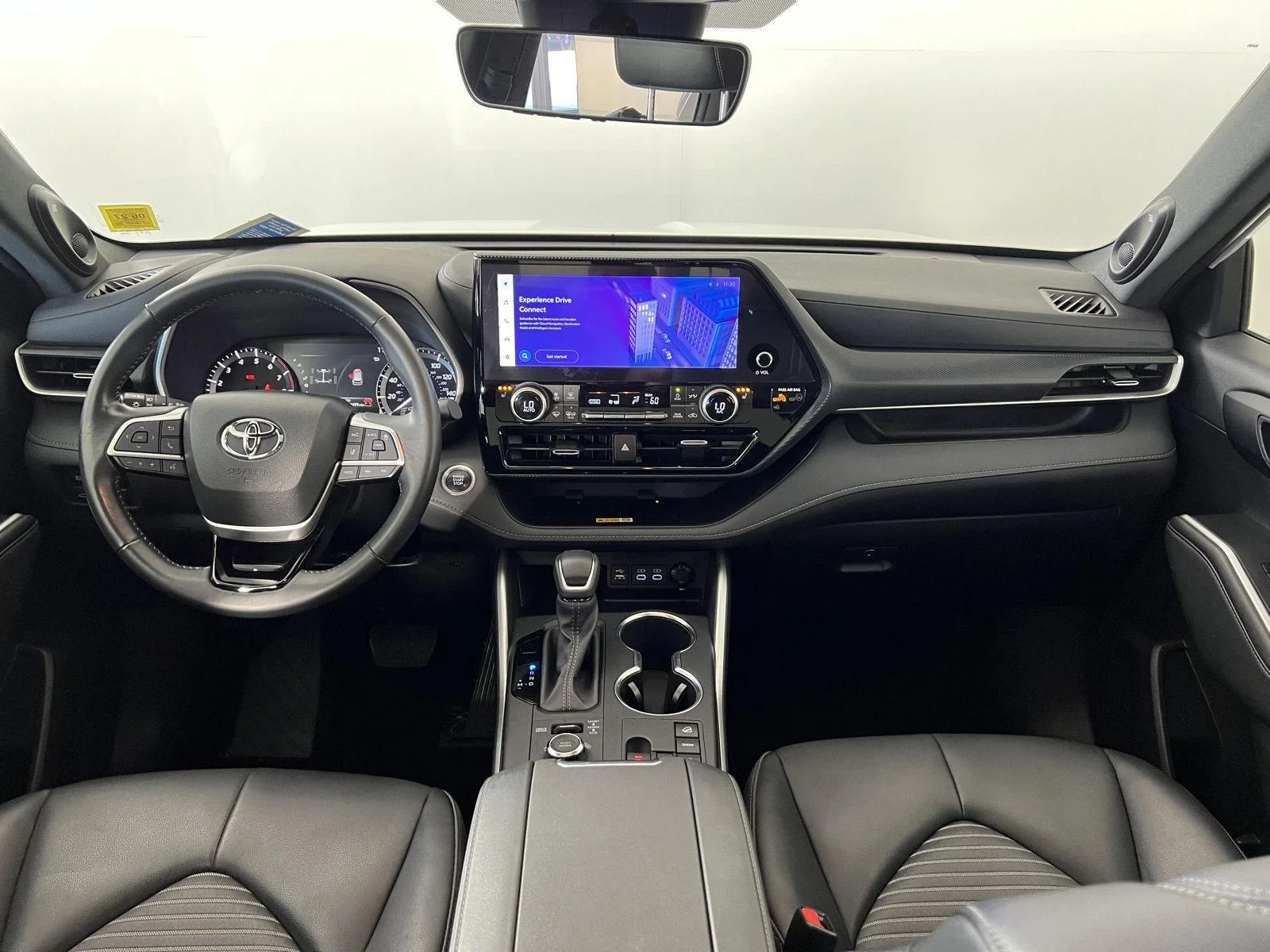 Used 2024 Wind Chill Pearl Toyota XSE image 28