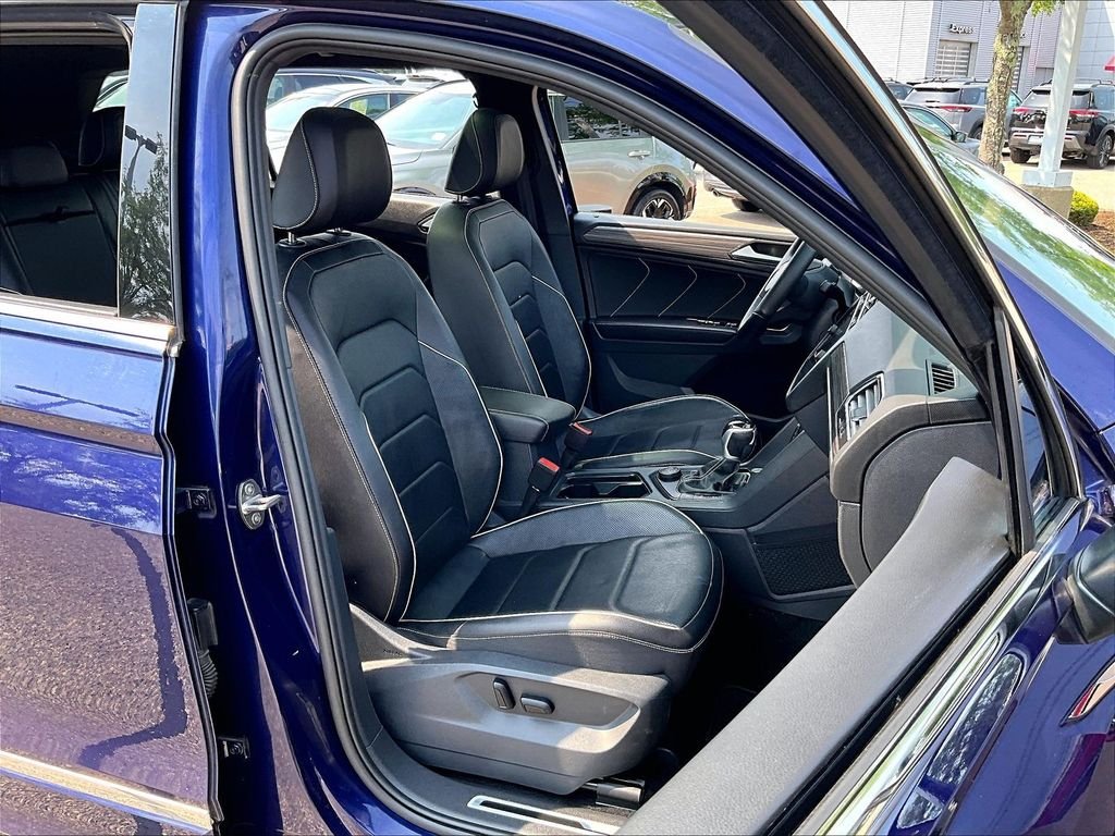Used 2022 Blue Volkswagen 2.0T SEL R-Line image 11