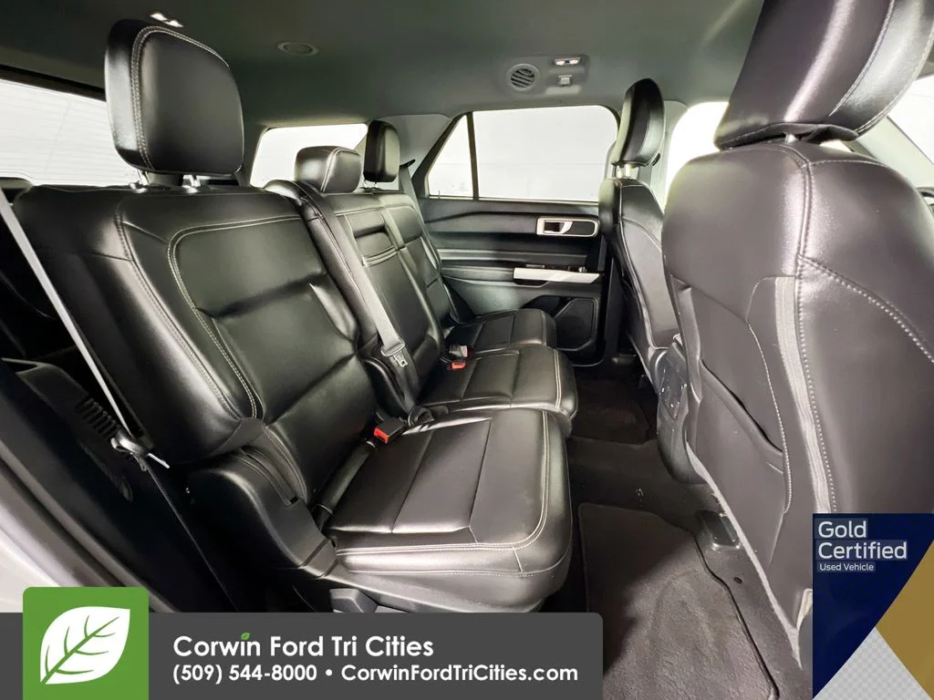 Used 2024 Iconic Silver Metallic Ford XLT image 17